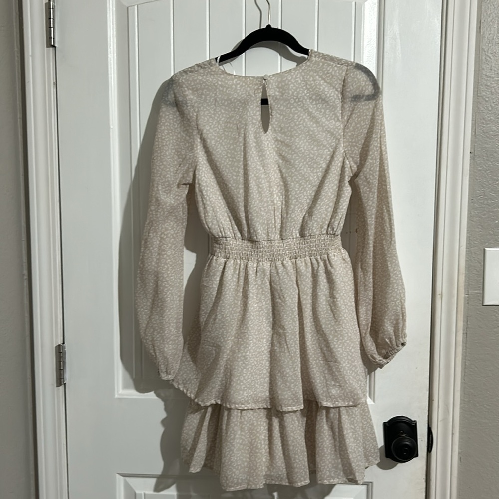 Dress - Picture 4 of 4